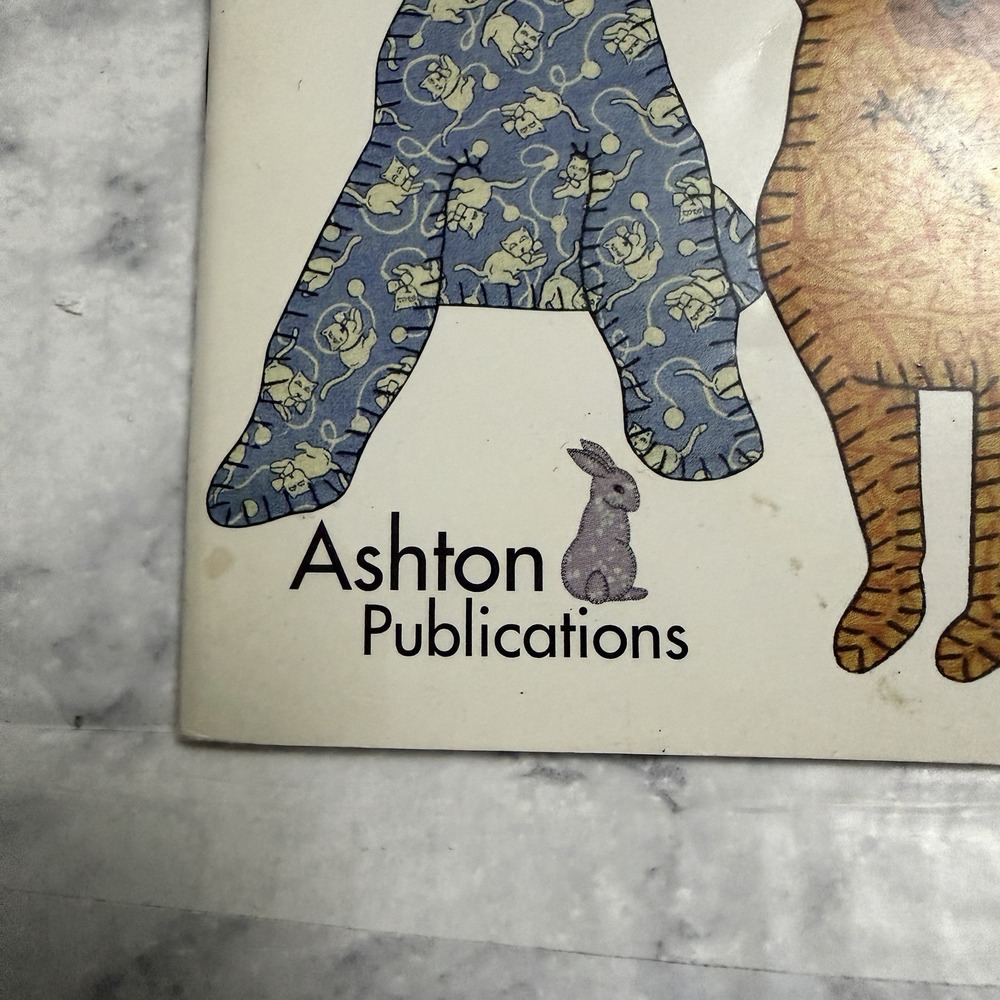 Quilt Pattern Book - Darling Little Dogs by Darcy Ashton 35 Types Craft Projects - Picture 16 of 16
